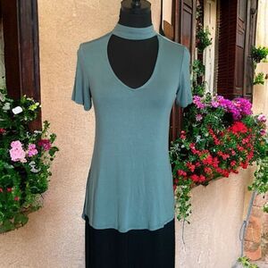 Living Doll Scoop Neck Blue Green Top with Collar, Size Medium